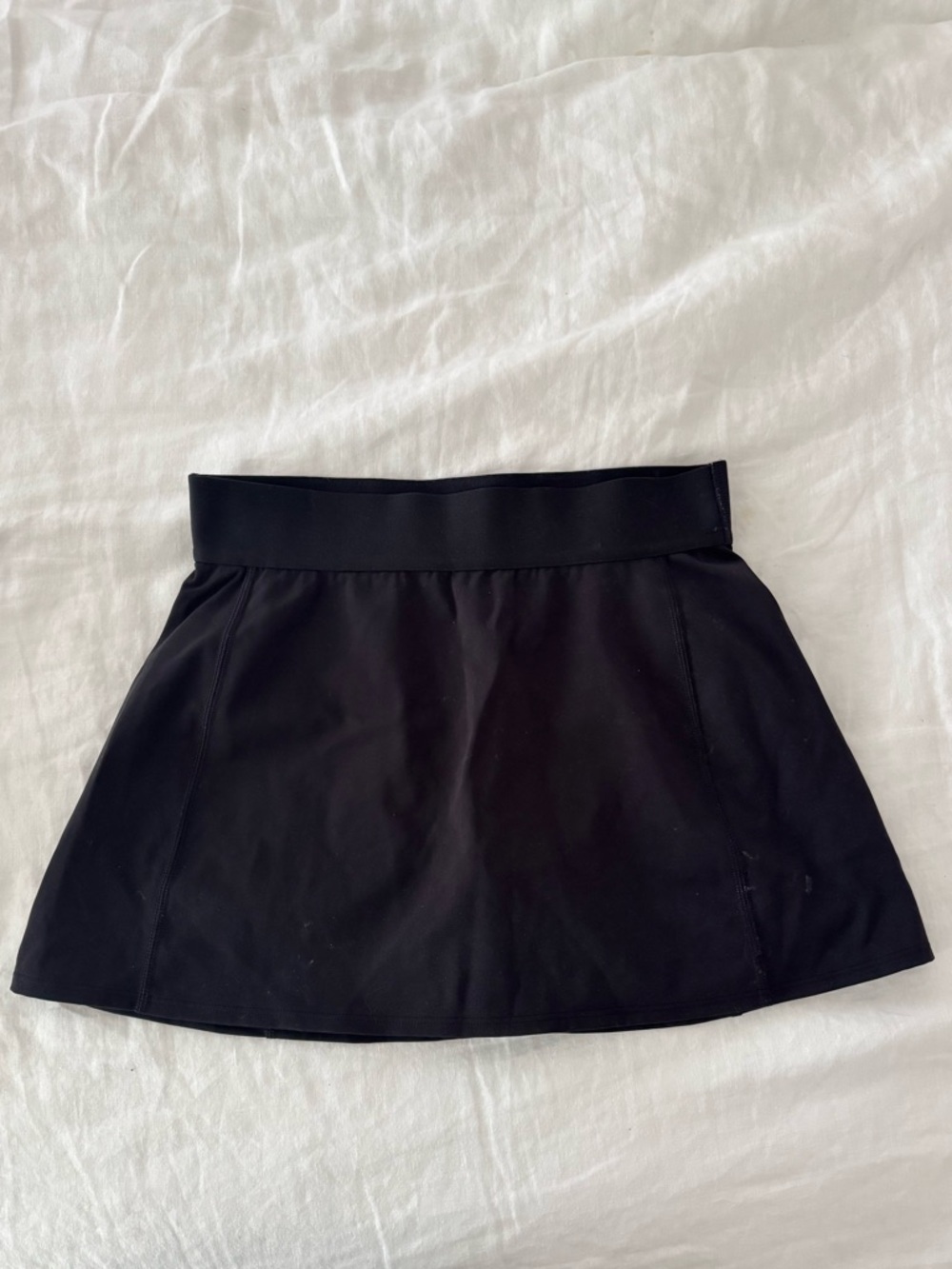 ARITZIA TNA SKIRT